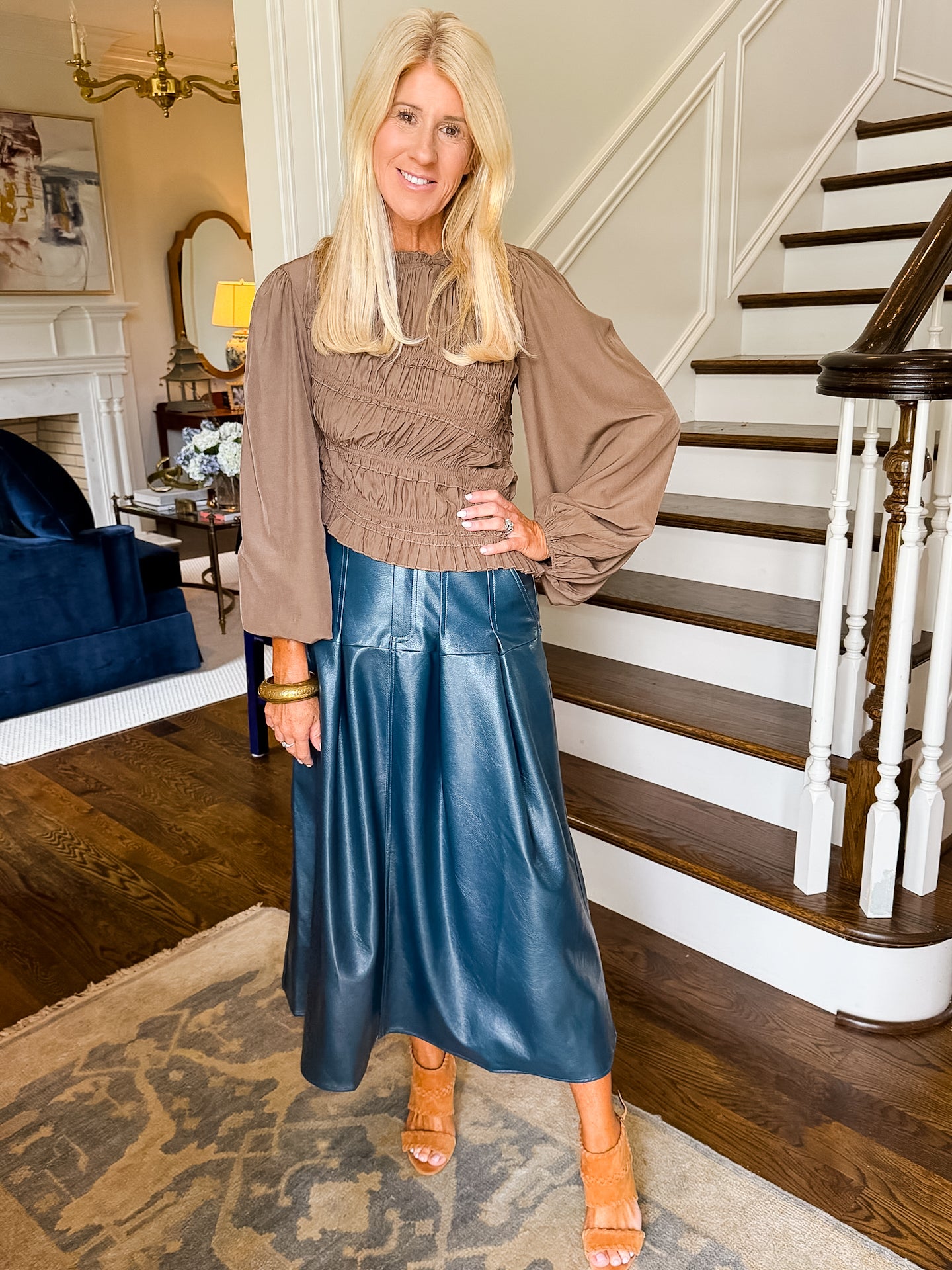 Brownstone top