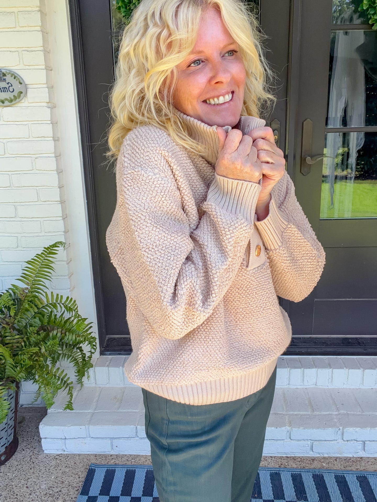 Latte sweater